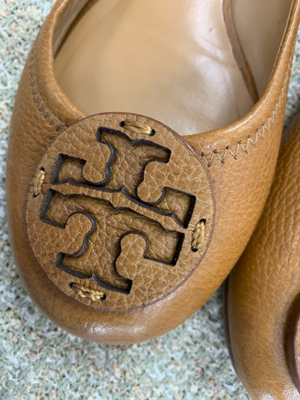 Tory Burch Cognac Leather Logo Ballet Flats - Picture 5 of 8